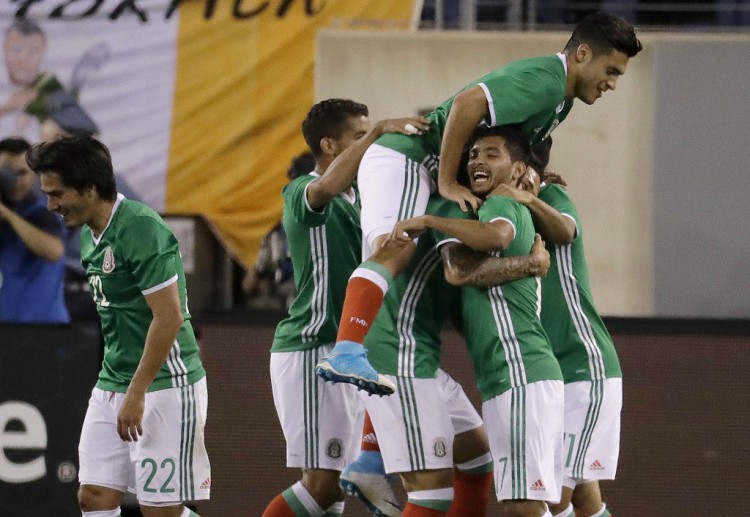 Meksiko mendominasi Irlandia 3-1 dalam pertandingan persahabatan sebelum pertandingan kualifikasi Piala Dunia