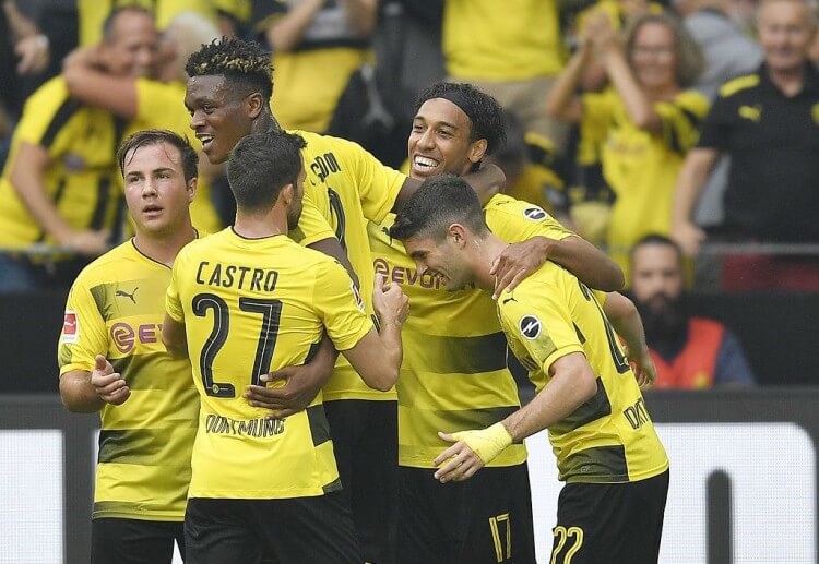 Borussia Dortmund menjadi unggulan kuat taruhan sepak bola setelah melompati Bayern di papan klasemen Bundesliga