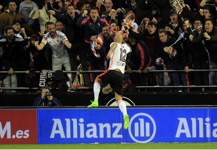 Valencia continue shadowing online betting favourites Barcelona as La Liga enters 10th week