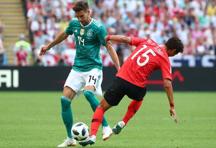 拜仁慕尼黑vs巴黎圣日耳曼最新战报:莱昂•格雷茨卡作为自由人与德甲冠军签约