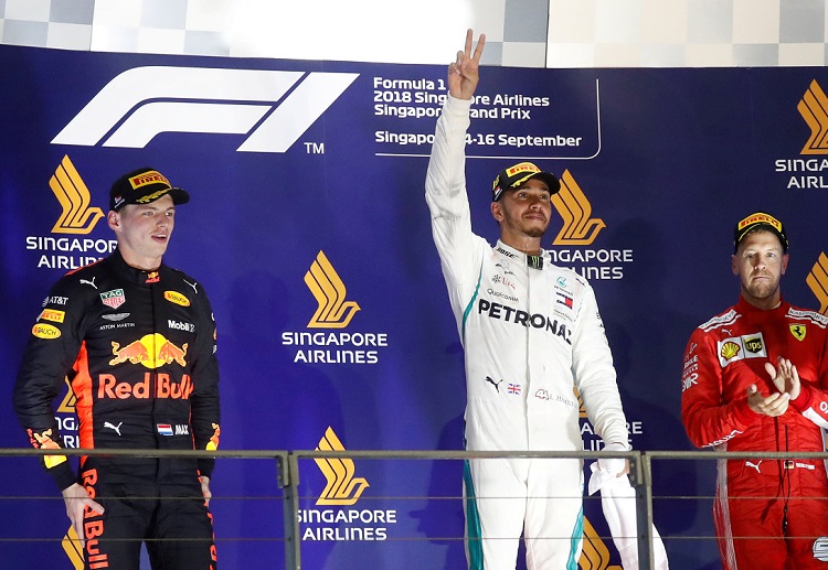  Hasil F1 membuat Hamilton makin jauh meninggalkan Vettel di papan klasemen.