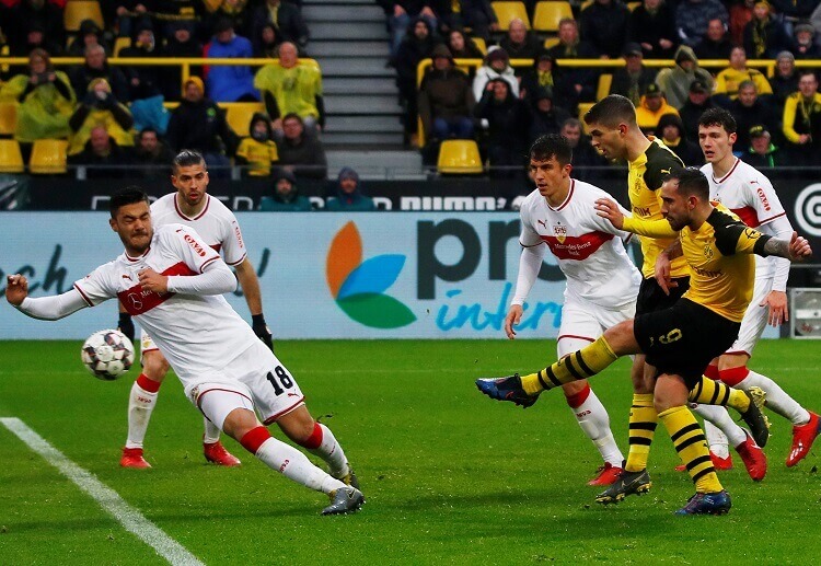 파코 알카세르가 최근 분데스리가 경기에서 VfB 슈투트가르트를 상대로 보루시아 도르트문트의 승리를 도왔다