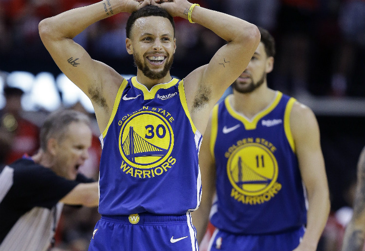 NBA 2018/19: Golden State Warriors và Houston Rockets gặp nhau cho vòng đấu thứ năm của play-off NBA diễn ra tại Oracle Arena.