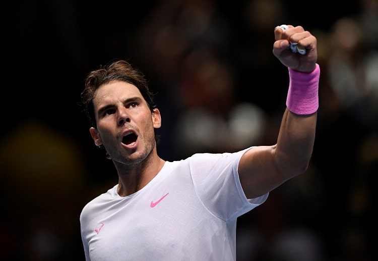 Rafael Nadal keeps alive his chances of advancing from the Nitto ATP Finals group stage