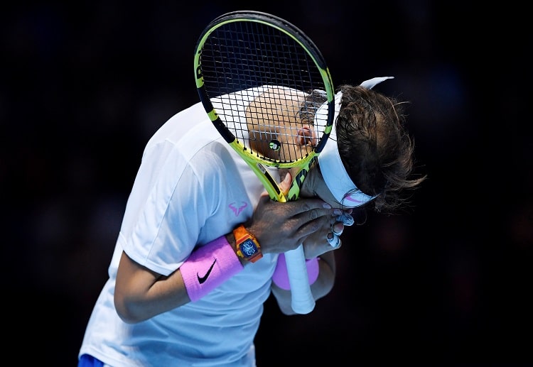 Cược tennis: khi Nadal liên tiếp mắc lỗi tự đánh hỏng và để mất break đầu tiên vào tay Zverev