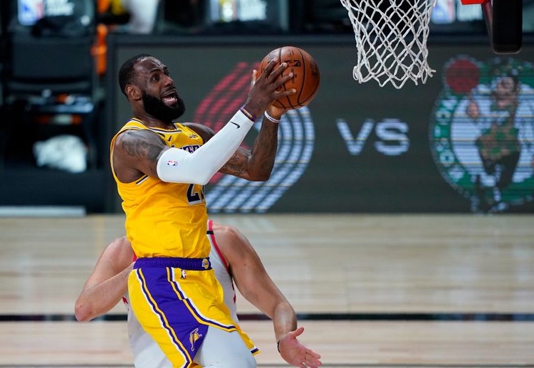 Los Angeles Lakers có một mùa giải NBA xuất sắc.