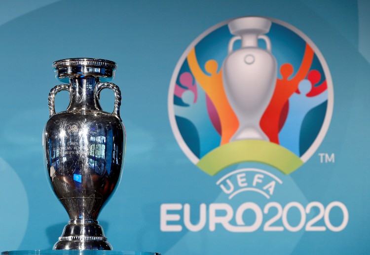 Euro 2020 sẽ được tổ chức vào tháng 6-7/2021.