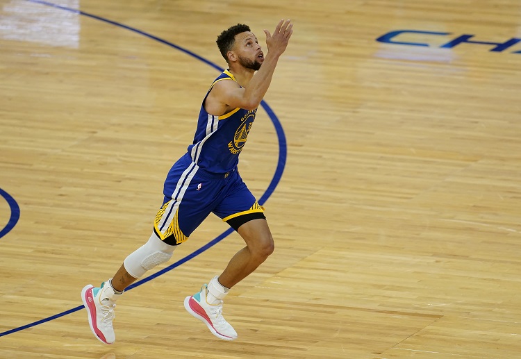 Stephen Curry torched the Nuggets in their NBA game as he scored 53 points