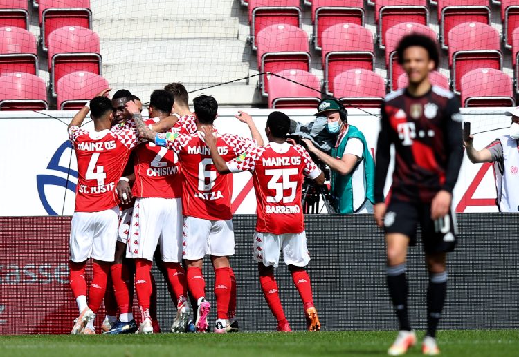 Bundesliga: đoàn quân của HLV Bo Svensson đang bứt phá khỏi nhóm cầm đèn đỏ