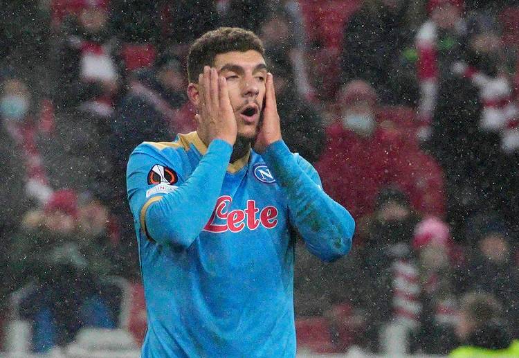 နာပိုလီတို့ ယူရိုပါလိဂ် အုပ်စုပွဲစဉ် ၅ ပွဲကစားထားပြီးချိန်မှာ ၂ ပွဲနိုင်၊ ၂ ပွဲရှုံး ၁ ပွဲသရေဆိုတဲ့ ရလဒ်ကနောက်တစ်ဆင့် တက်ရောက်ခွင့်ရဖို့ မလုံလောက်သေးပါဘူး။