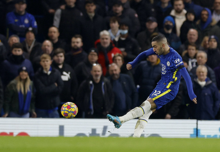 Hakim Ziyech opens the scoresheet during Premier League: Chelsea and Tottenham