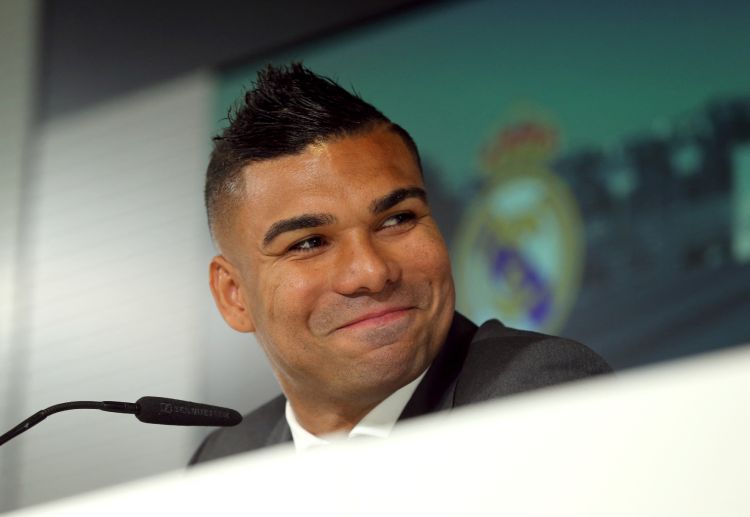 Premier League: Casemiro cũng chưa bao giờ để câu chuyện bên ngoài sân cỏ ảnh hưởng tới bản thân.