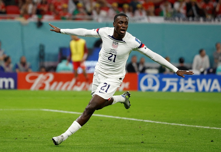 Timothy Weah puts USA up at halftime against Wales in their World Cup 2022 opener