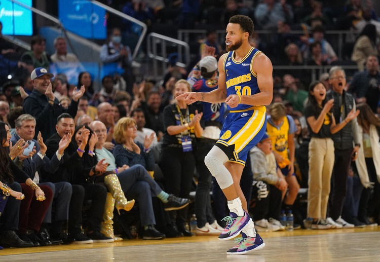 Steph Curry eyes to give the Warriors a back-to-back win when they face the Bucks in the next NBA gameday