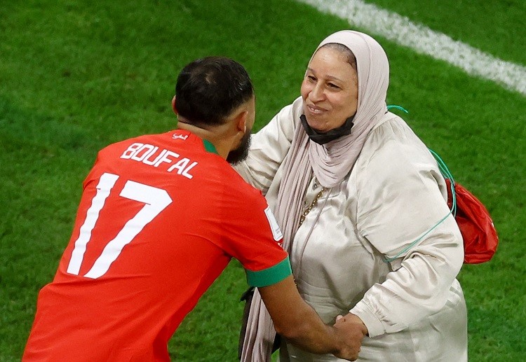 소피앙 부팔이 어머니와 춤을 춘 장면은 월드컵 2022의 훈훈한 순간 중 하나였다