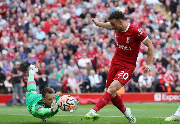 Premier League: Liverpool phải chơi với 10 người ở những phút cuối trận