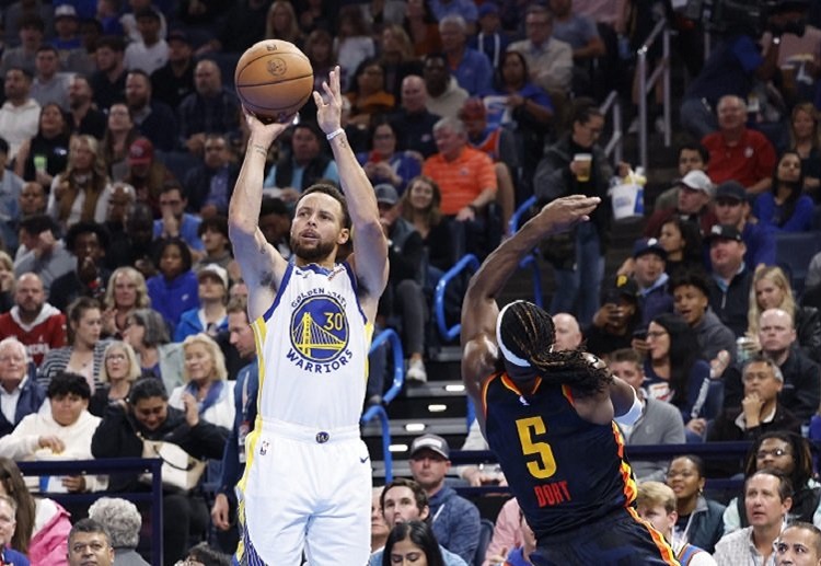 The Golden State Warriors beat the Oklahoma City Thunders in their debut in the NBA’s first-ever In-Season tournament