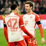 Bundesliga: Bayern Munich đang kém Leverkusen 10 điểm