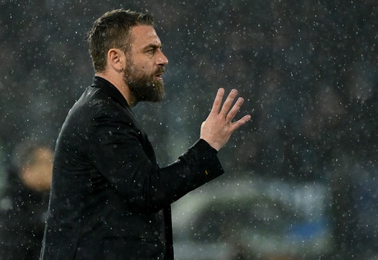 AS Roma manager Daniele De Rossi aims to secure a Europa League win against AC Milan