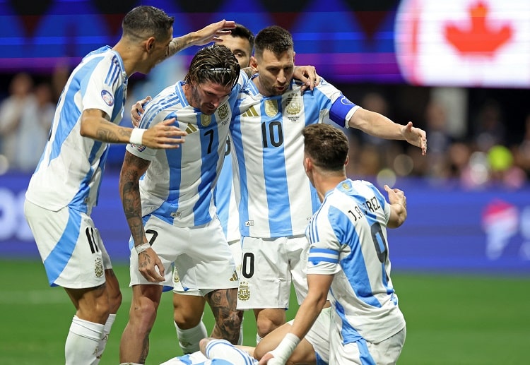 Tuyển Argentina bước vào tứ kết Copa America 2024