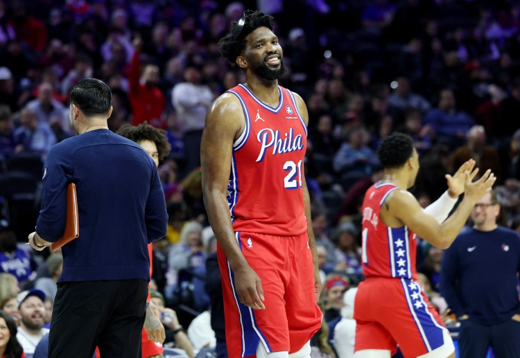 NBA: Embiid sẽ lại tiếp tục phải nghỉ trận ngày mai