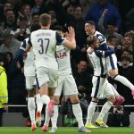 欧洲联赛 麦迪逊在第26分钟送出助攻，波罗把握机会，为热刺打入扳平一球