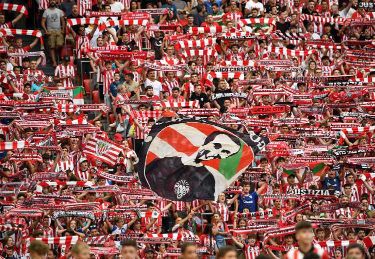 西甲联赛 毕巴时隔十年重返欧冠,官方社媒发图庆祝。