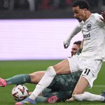 Bundesliga: Ekitike có thể rời Frankfurt ở mùa hè này