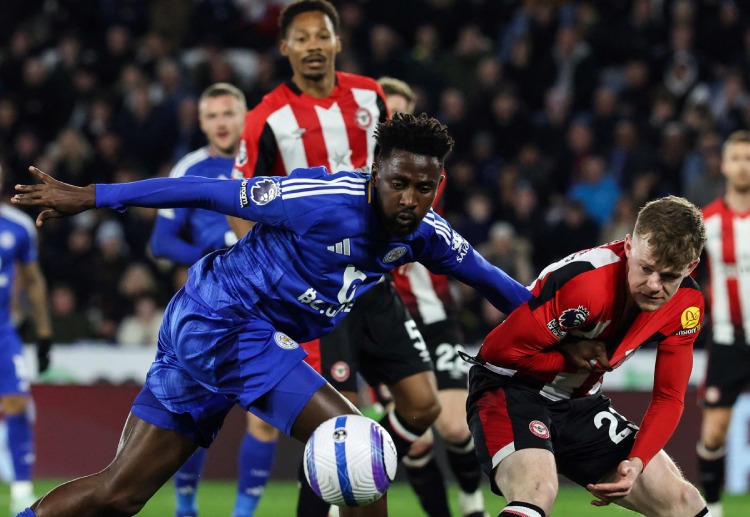 တခြား တစ်ဖက် မှာလည်း ပရီးမီးယားလိဂ် ကလပ် ချဲလ်ဆီးနဲ့ မန်ချက်စတာယူနိုက်တက် တို့ကလည်း တာစတီဂျန်ကို ခေါ်ယူချင်နေကြောင်း CaughtOffside က ဖော်ပြပါတယ်။