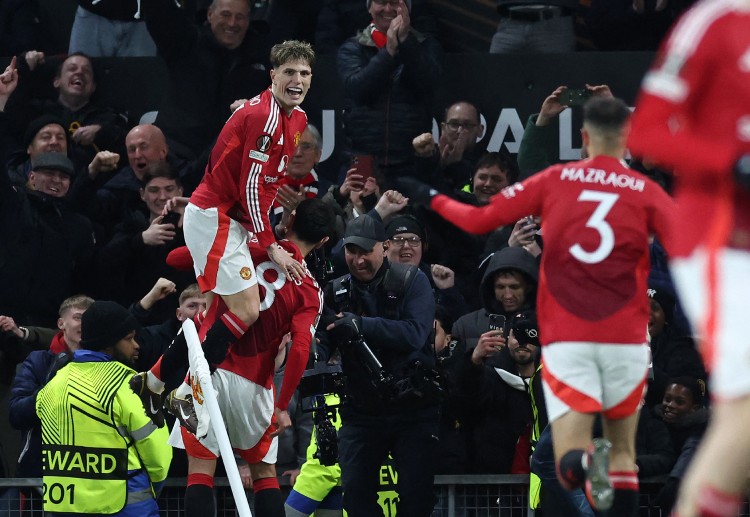 ဂါနာချို ကတော့ ဒီနွေရာသီမှာ ယူနိုက်တက် ကနေ ထွက်ခွာလိုကြောင်း တောင်းဆိုထားပေမယ့် တစ်ဖက် မှာလည်း ပရီးမီးယားလိဂ် မှာသာ ဆက်ကစားလိုနေသူ ဖြစ်ပါတယ်။