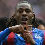 အာဆင်နယ်က ပြီးခဲ့တဲ့ ၃ ရာသီ ဆက်တိုက် ပရီးမီးယားလိဂ်မှာ အဆင့် ၂ နဲ့ပဲ ကျေနပ်ခဲ့ရသလို ဖလား လက်မဲ့ ဖြစ်နေတာလည်း ၅ ရာသီ ရှိနေခဲ့ပါပြီ။