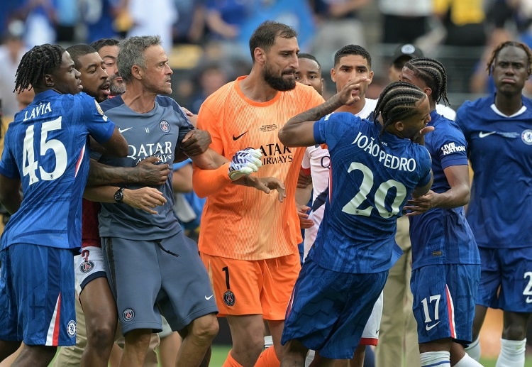 ချဲလ်ဆီးဟာ ပုံစံဟောင်းနဲ့ ကျင်းပခဲ့စဉ်တုန်းက ဖီဖာ ကလပ် ကမ္ဘာ့ဖလားမှာ ချန်ပီယံ တစ်ကြိမ် ဖြစ်ထားပါသေးတယ်။