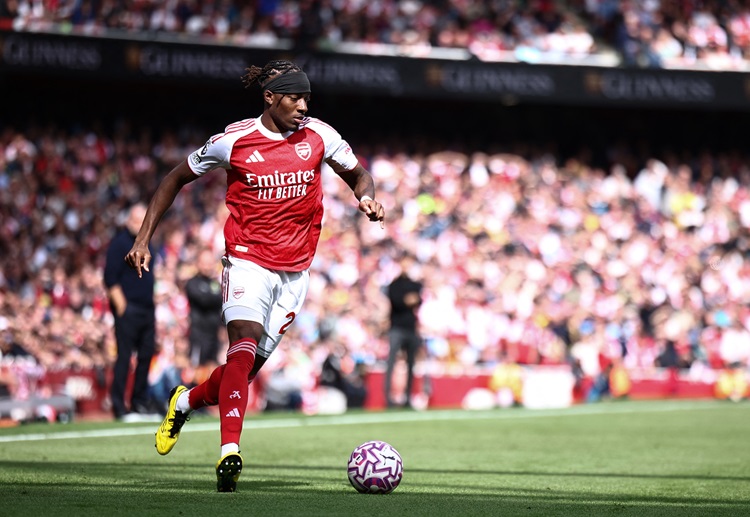 အသက် ၂၃ နှစ် အရွယ် အင်္ဂလန် တောင်ပံ ကစားသမားဟာ ပြီးခဲ့တဲ့ တနင်္ဂနွေနေ့က မန်စီးတီးနဲ့ တစ်ဂိုးစီ သရေကျခဲ့တဲ့ ပရီးမီးယားလိဂ် ပွဲစဉ်မှာ ဒူးဒဏ်ရာ ရရှိခဲ့တာ ဖြစ်ပါတယ်။