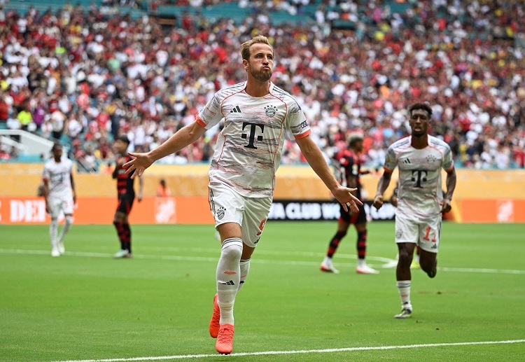 ဟယ်ရီကိန်းဟာ ဘွန်ဒက်စ်လီဂါ ကလပ် ဘေယန်မြူးနစ်မှာ ပွဲ ၁၀၀ ကျော်သာ ကစားပြီး ဟက်ထရစ် ၁၀ ကြိမ် အထိ ရရှိထားပါသေးတယ်။