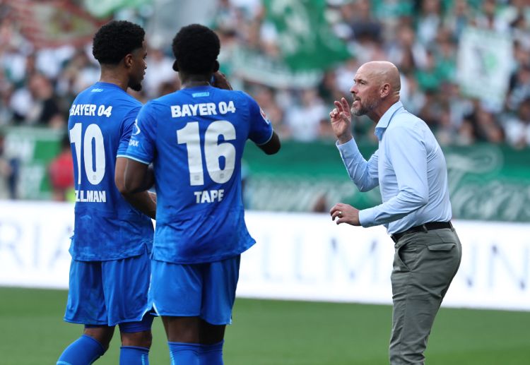 德甲联赛 勒沃库森领先优势被不莱梅扳平，滕哈赫球队无缘赛季首场胜利。