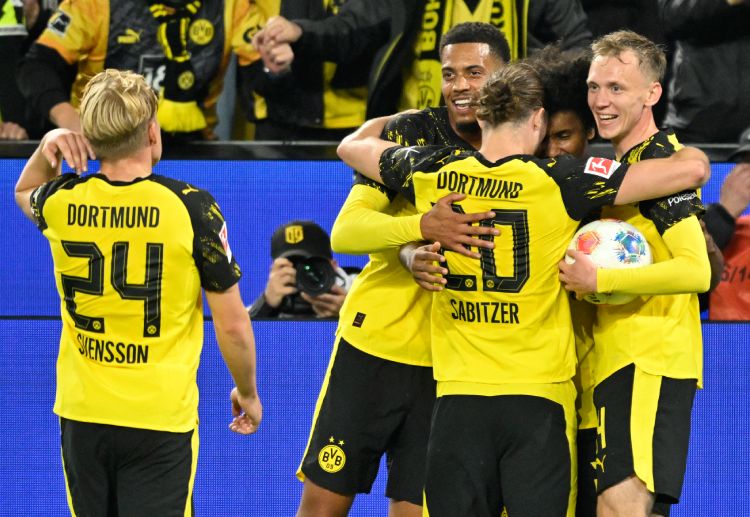 欧冠联赛 在与尤文图斯的对决中，多特蒙德虽战平，但仍然展现了顽强的意志力和不放弃的精神。