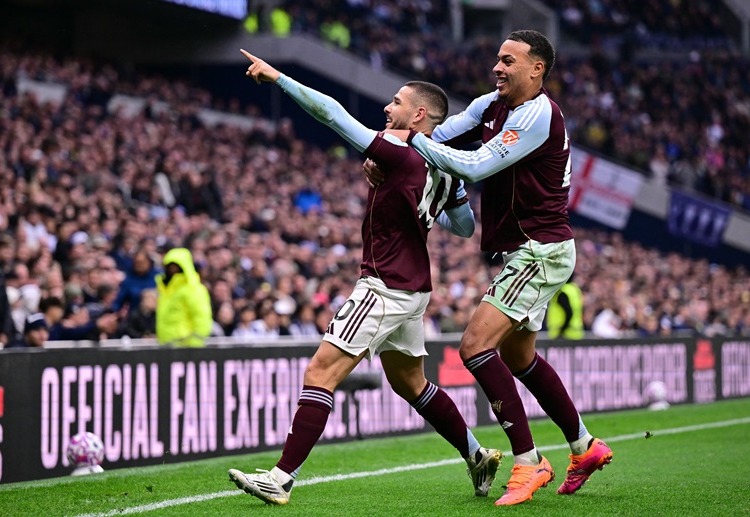 Premier League: Aston Villa lội ngược dòng thành công