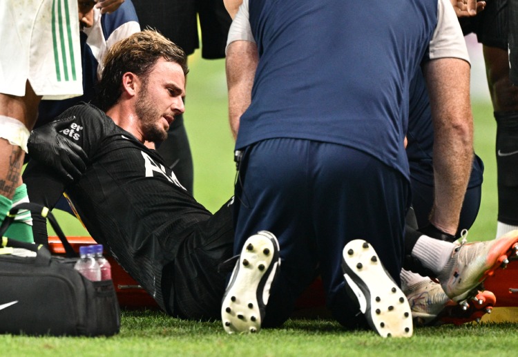 英联杯  尽管主帅弗兰克多次调整阵容，热刺仍无力回天。