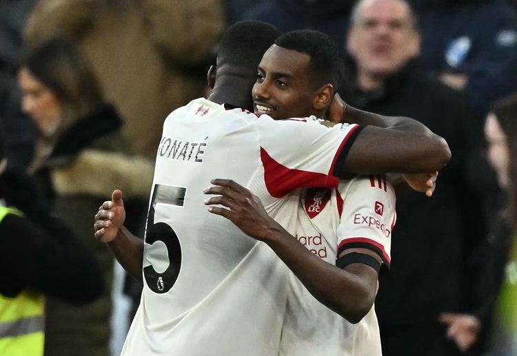 英超联赛 利物浦前锋伊萨克终于打破了长达七场的进球荒，打入了个人首粒英超进球